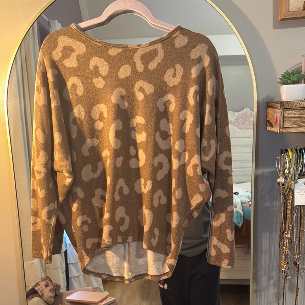 Gaze Brown and Cream Crew Neck Sweater with Leopard Print